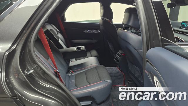Genesis GV70 2023 — photo 17