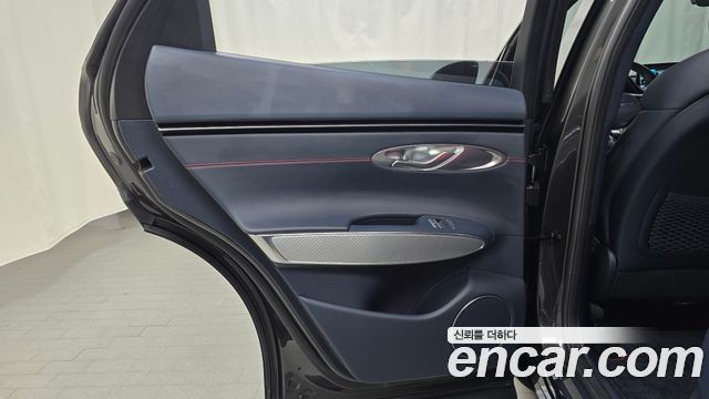 Genesis GV70 2023 — photo 15