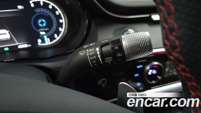 Genesis GV70 2023 — photo 27