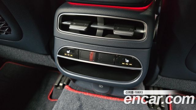 Genesis GV70 2023 — photo 30