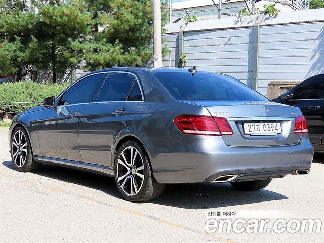 Mercedes-Benz E-Class 2016 — photo 3