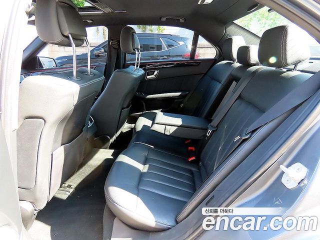 Mercedes-Benz E-Class 2016 — photo 6