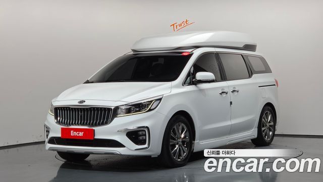 Kia Canival 2019 — photo 1