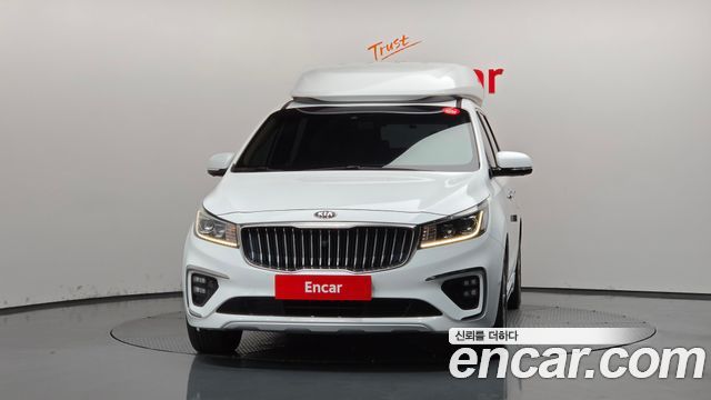 Kia Canival 2019 — photo 3