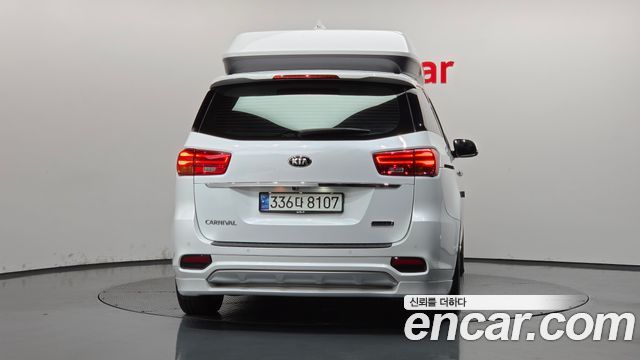 Kia Canival 2019 — photo 4