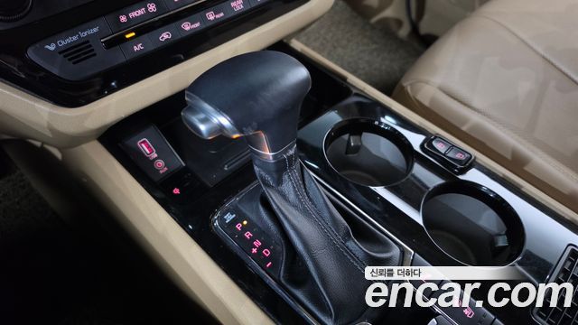 Kia Canival 2019 — photo 9