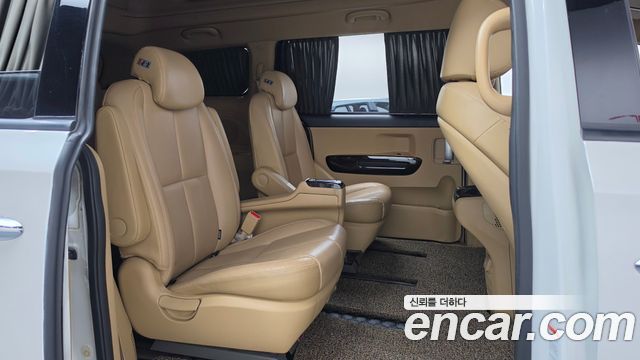 Kia Canival 2019 — photo 11