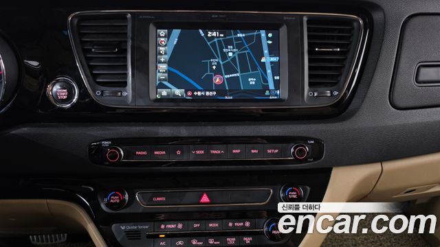 Kia Canival 2019 — photo 13