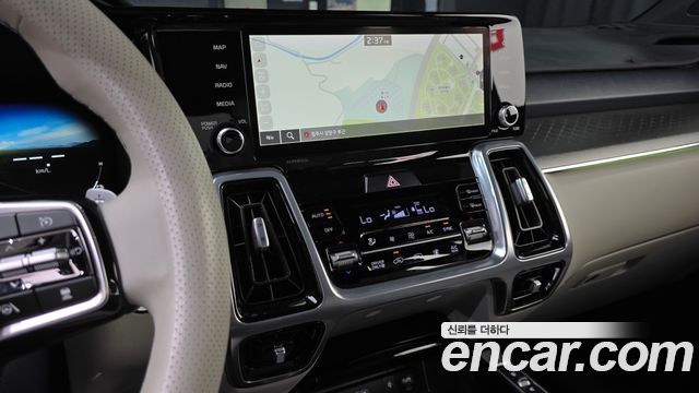 Kia Sorento 2023 — photo 12