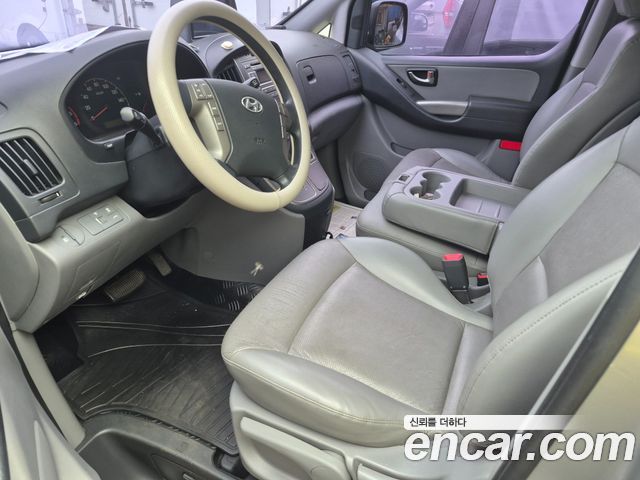 Hyundai Starex 2015 — photo 9