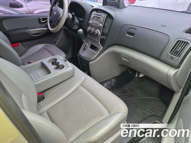 Hyundai Starex 2015 — photo 10