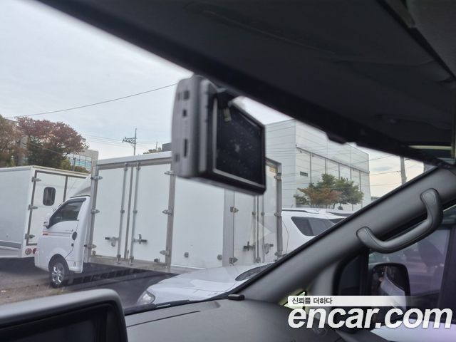 Hyundai Starex 2015 — photo 14