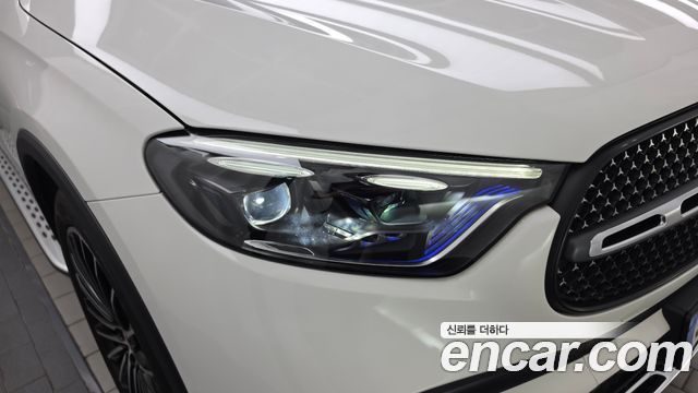 Mercedes-Benz GLC-Class 2024 — photo 8