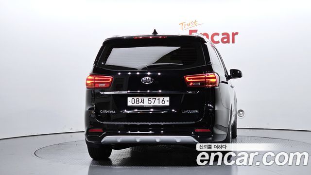 Kia Canival 2019 — photo 4