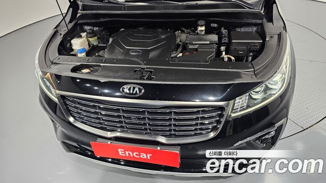 Kia Canival 2019 — photo 6