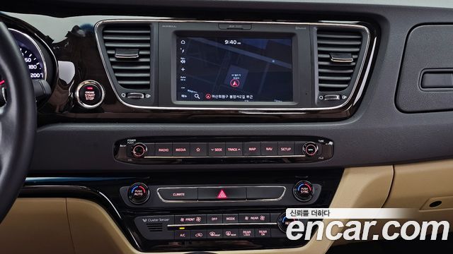 Kia Canival 2019 — photo 20