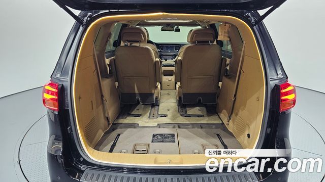 Kia Canival 2019 — photo 29