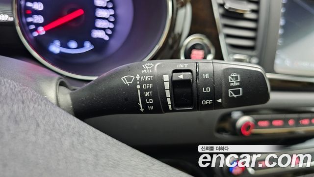 Kia Canival 2019 — photo 30