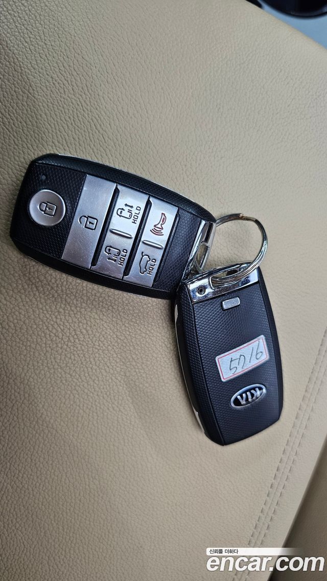 Kia Canival 2019 — photo 31