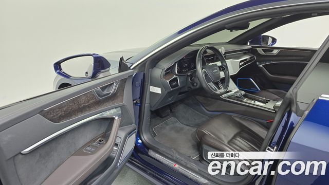 Audi A7 2020 — photo 13