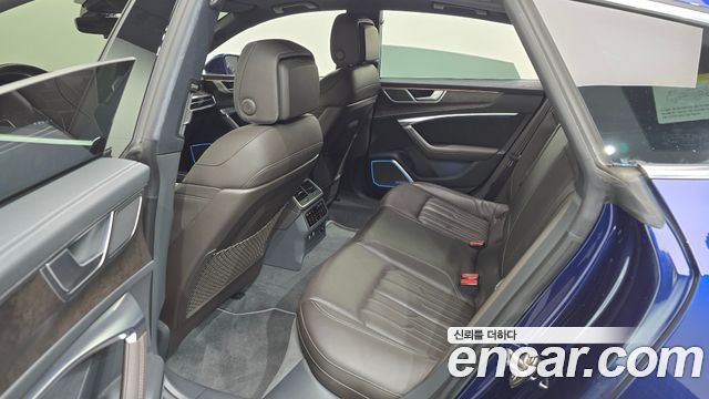 Audi A7 2020 — photo 25