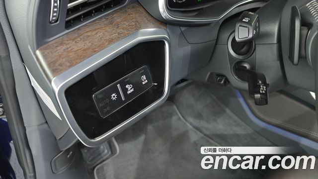Audi A7 2020 — photo 27
