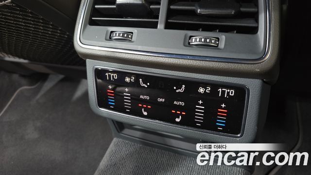 Audi A7 2020 — photo 36
