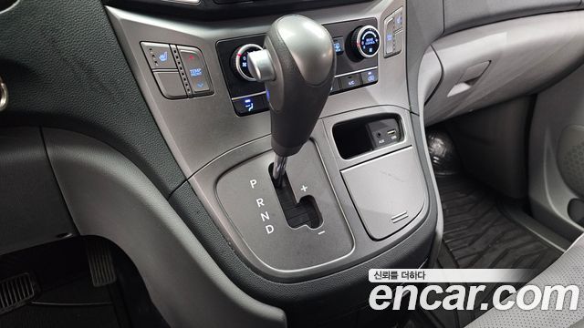 Hyundai Starex 2020 — photo 12