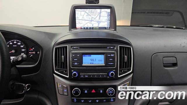 Hyundai Starex 2020 — photo 19