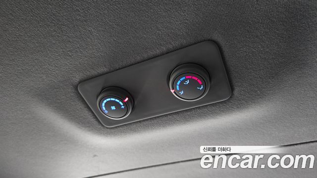Hyundai Starex 2020 — photo 28