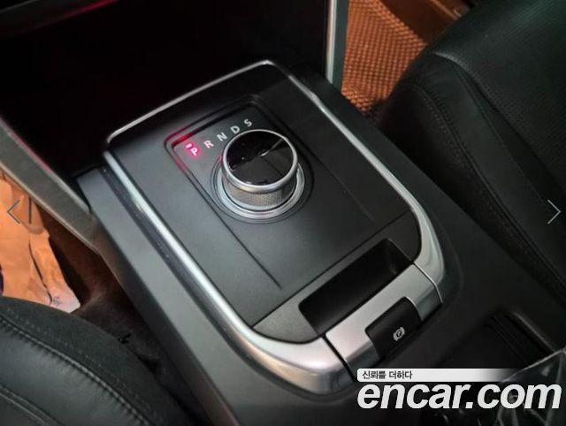 Land Rover Discovery Sport 2016 — photo 11