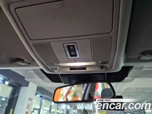 Land Rover Discovery Sport 2016 — photo 18