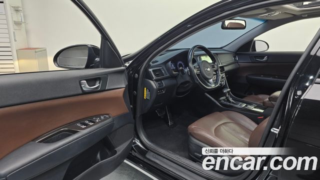 Kia K5 2016 — photo 10