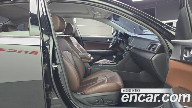 Kia K5 2016 — photo 11