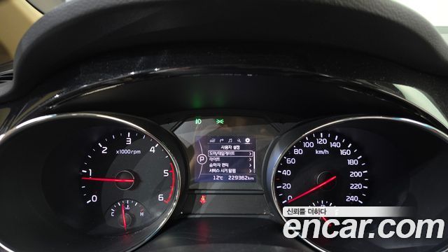 Kia Canival 2016 — photo 8