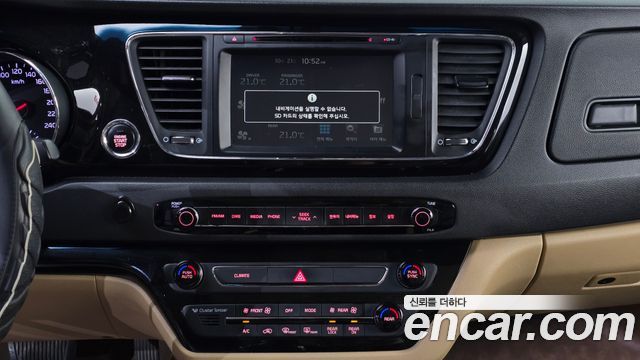 Kia Canival 2016 — photo 14