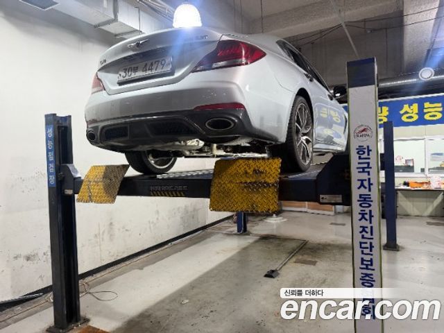 Genesis G70 2018 — photo 2