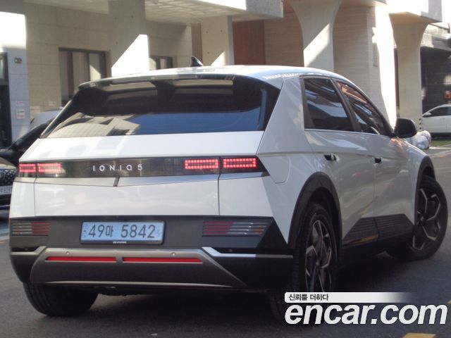 Hyundai Ioniq5 2023 — photo 3