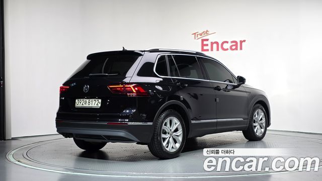 Volkswagen Tiguan 2020 — photo 2