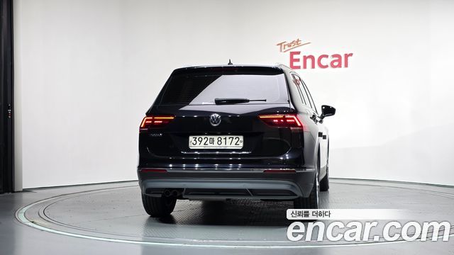 Volkswagen Tiguan 2020 — photo 4