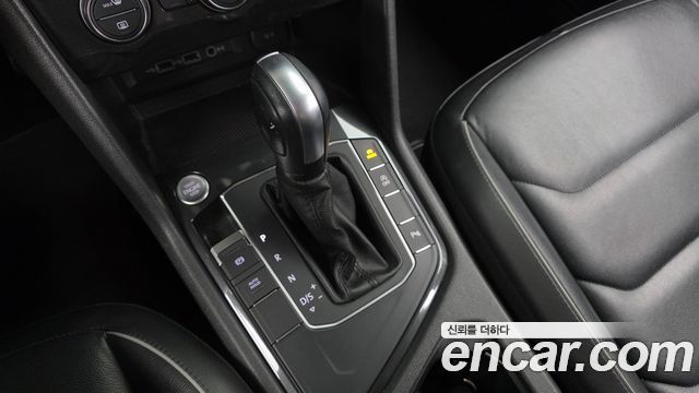 Volkswagen Tiguan 2020 — photo 12