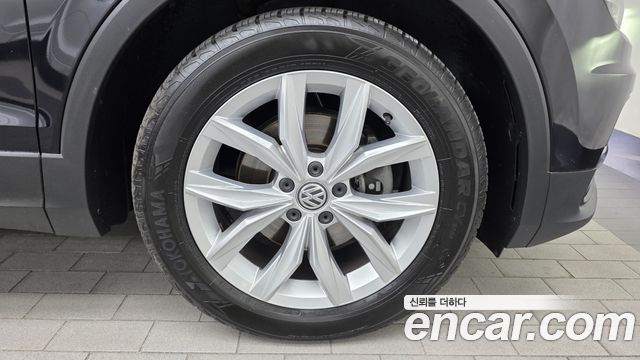 Volkswagen Tiguan 2020 — photo 7