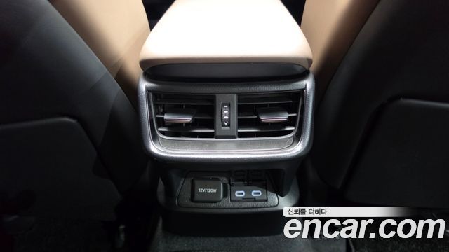 Lexus ES 2024 — photo 28
