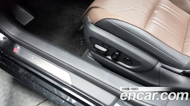 Lexus ES 2024 — photo 35