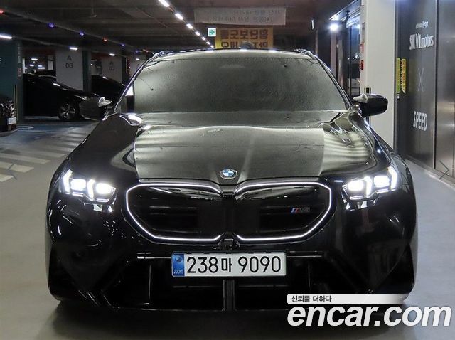 BMW M5 2026 — photo 1
