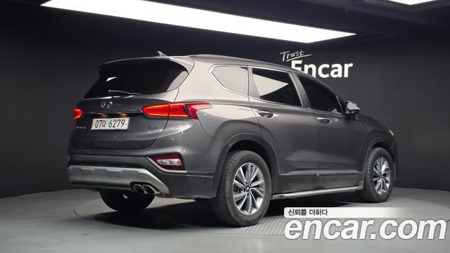 Hyundai Santafe 2019 — photo 2