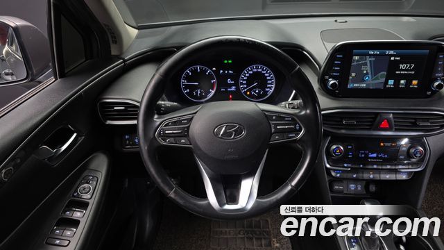 Hyundai Santafe 2019 — photo 13