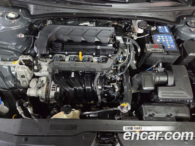 Hyundai AVANTE 2021 — photo 6