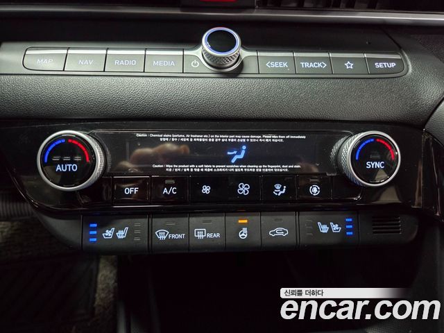 Hyundai AVANTE 2021 — photo 11