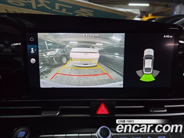 Hyundai AVANTE 2021 — photo 17